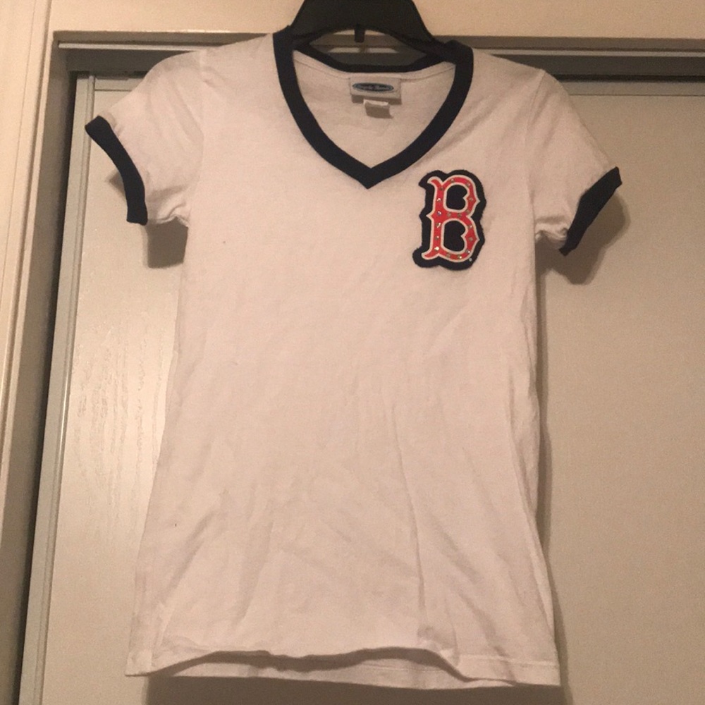Women’s Boston Red Sox v-neck shirt